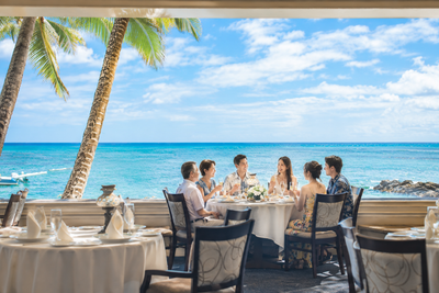 『家族DEラク旅婚』 チャペル&ビーチ フォトプラン |ミッシェルズ会食付き| 〔選べるチャペル〕
