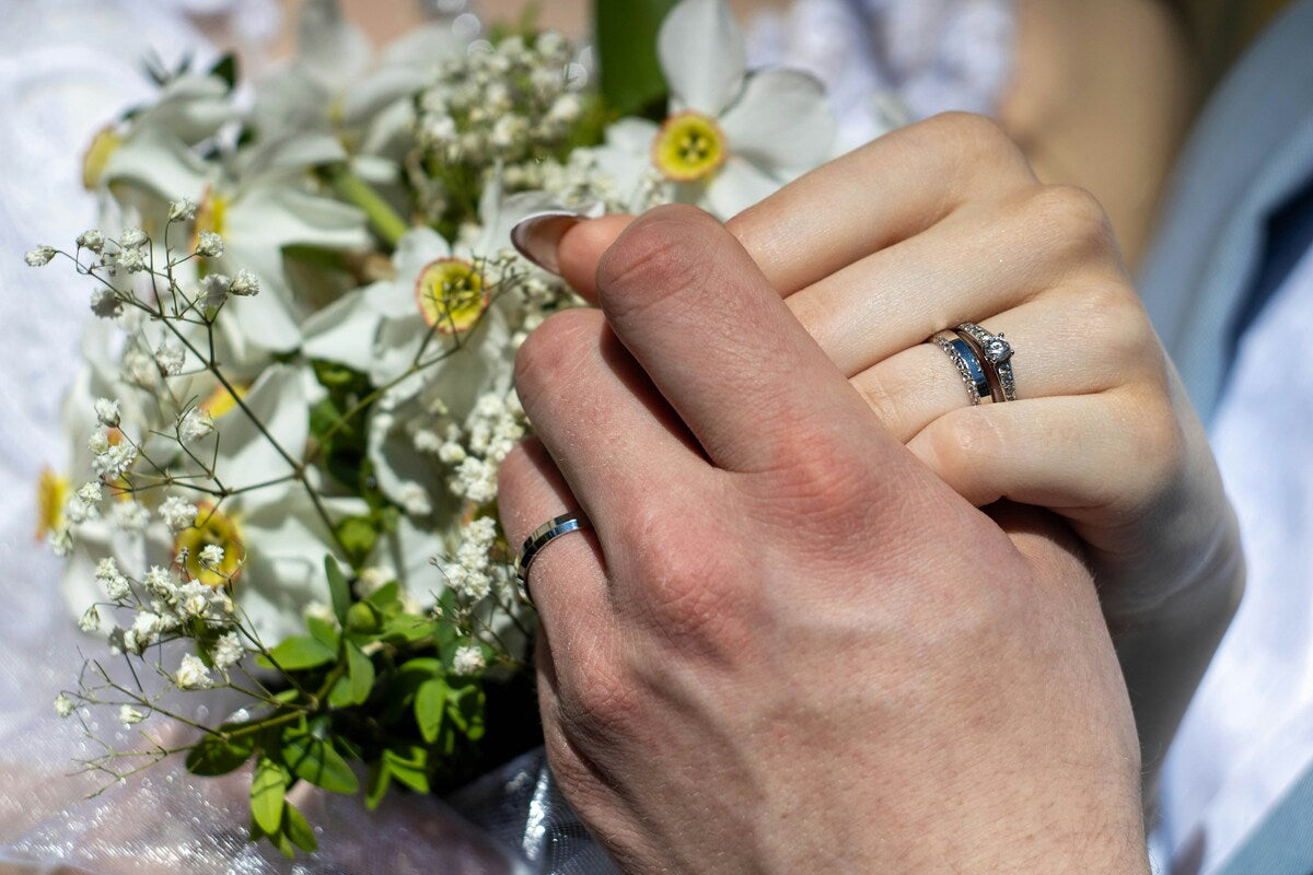 結婚記念日の名称一覧（紙婚式〜金婚式）と意味